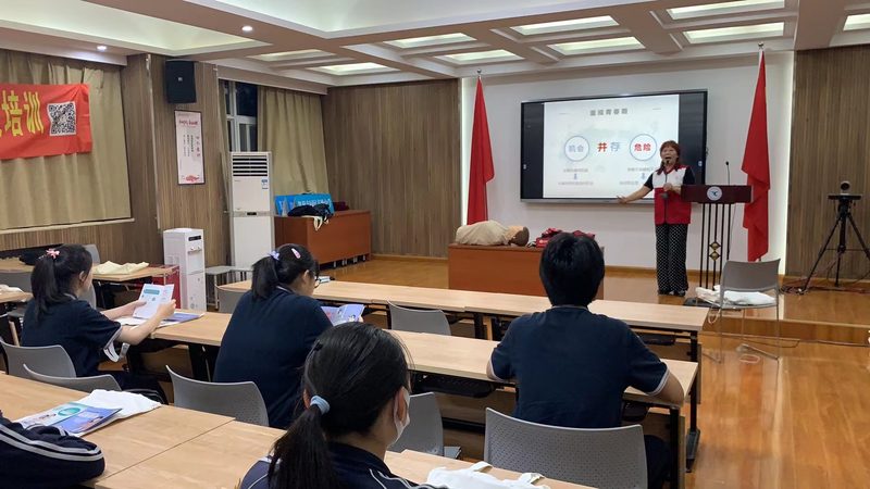 小标题：价格背后的价值考量